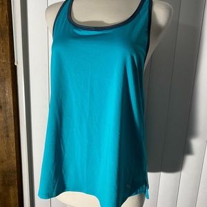 EUC Under Armour Active Wear Top Turquoise top L
